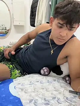 DavShi's cam snapshot