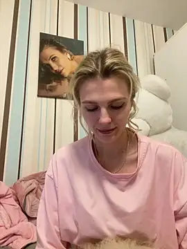 My_Hotgirl's cam snapshot