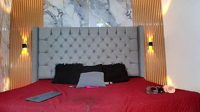 Ema_Jonees's cam snapshot