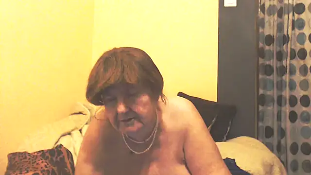 MioritaHard's cam snapshot