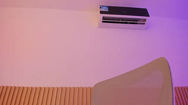 OliviaSweett's cam snapshot