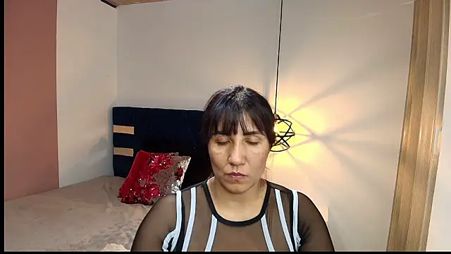 GiaFox_'s cam snapshot