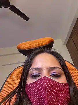 fantastic_kavya's cam snapshot