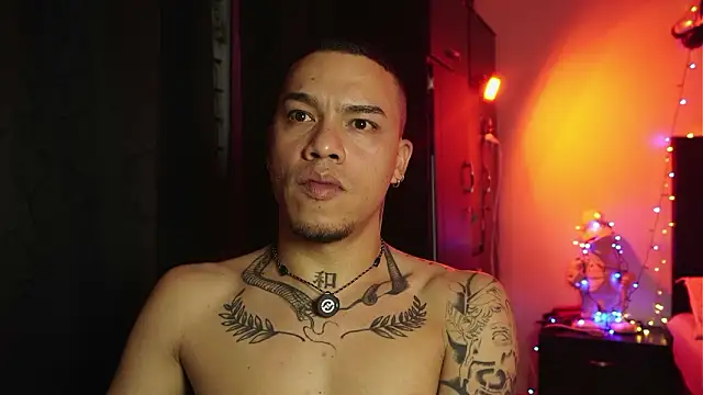 AlphaMasterXxx's cam snapshot