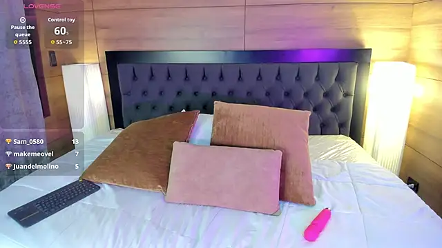 NiaVega's cam snapshot