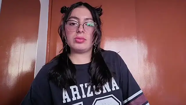 MiaKimky's cam snapshot