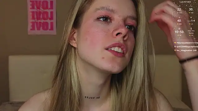 TiffinyMergist live sex cam