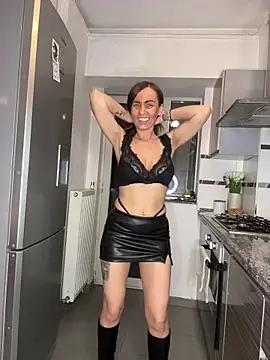 DivineAmely live sex cam