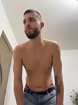 Pablo_Hornyguy95 live sex cam
