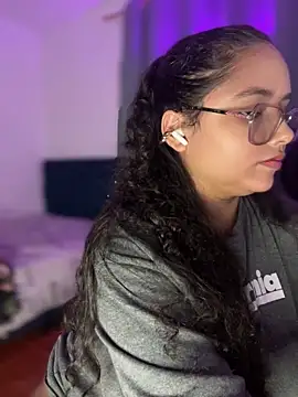 CurlyGirl_1 live sex cam