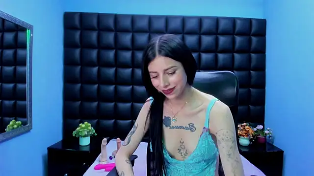 Dulce_Miaa_'s cam snapshot