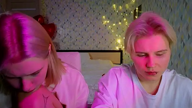 Girls_Fingers live sex cam