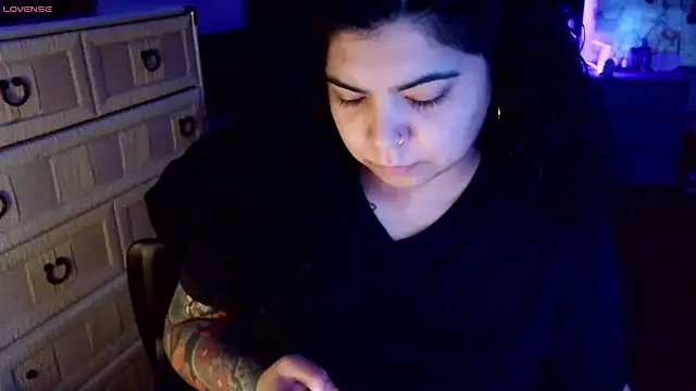 kimmiakiss22's cam snapshot