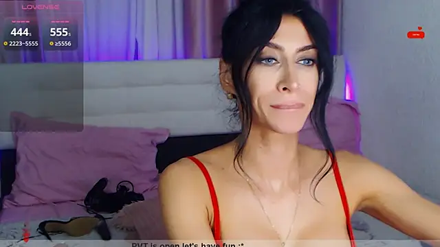 Hennessy_XO live sex cam