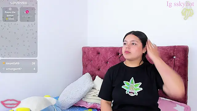 skyhotgirll live sex cam