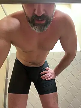 plaintreebull live sex cam