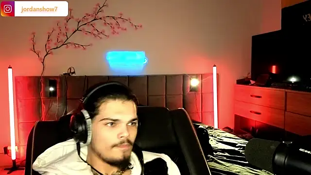 JordanShow live sex cam