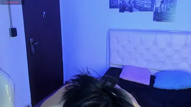 Juli_Roos_ live sex cam