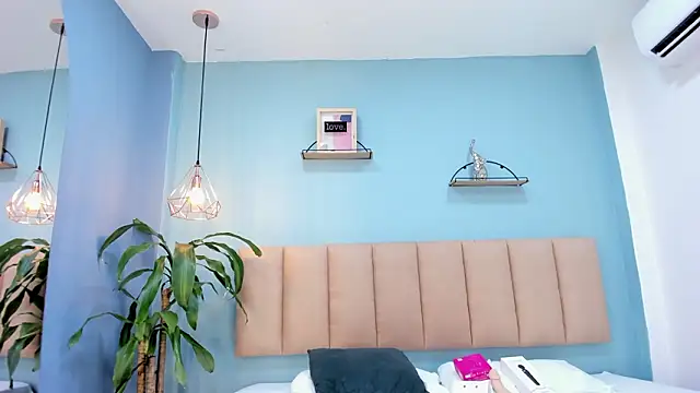 emmy_mg's cam snapshot