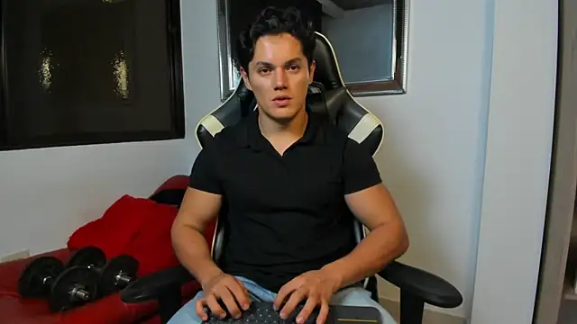 julian_wallace live sex cam