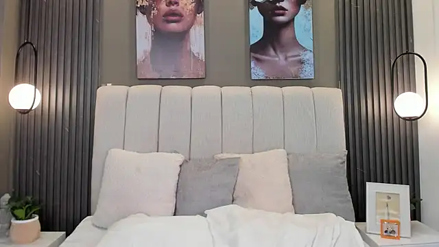 GiannaColling1's cam snapshot