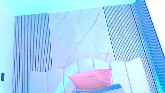 sh_malala's cam snapshot