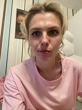 My_Hotgirl's cam snapshot