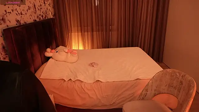 ChloeSpark's cam snapshot