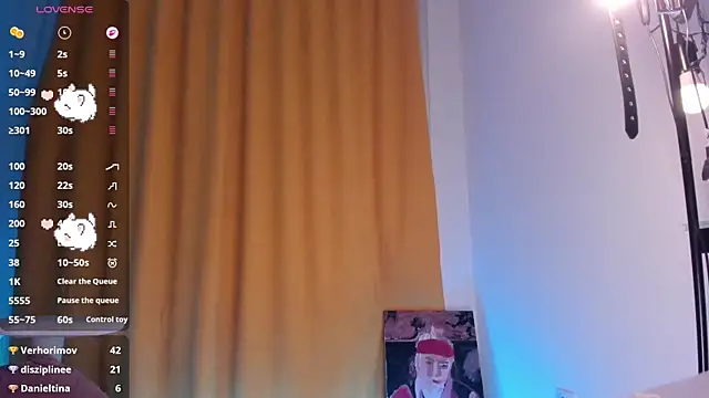 SueNiceeeee's cam snapshot