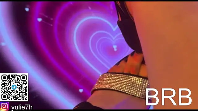 _Jessy_Moon_'s cam snapshot