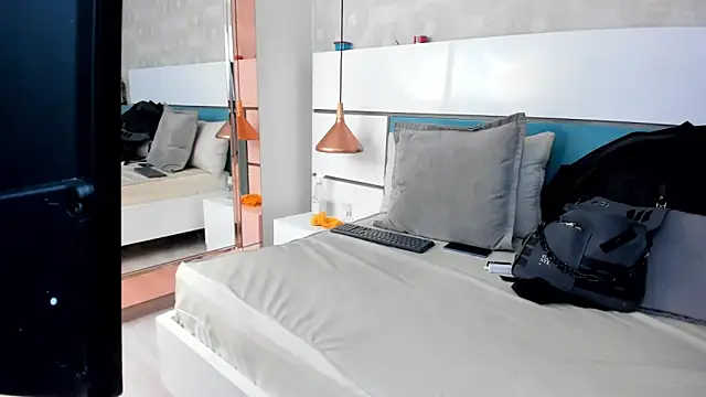 Ashkoreh live sex cam