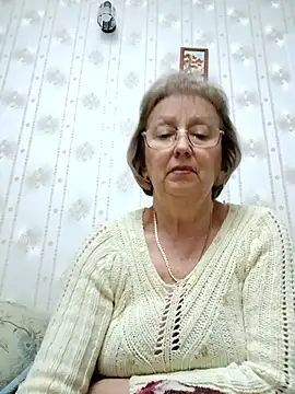 AlikaSwan5821's cam snapshot