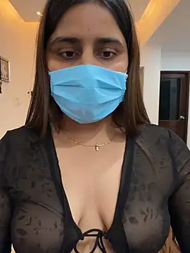 youngcoupleloverose's cam snapshot