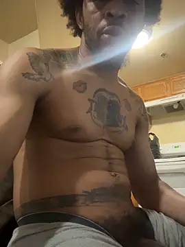 thefreakscomeoutatnight live sex cam