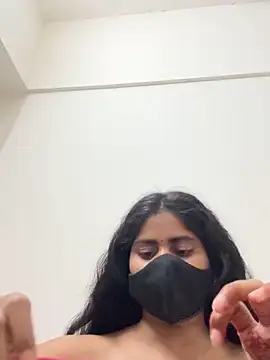 sexy-riya43's cam snapshot