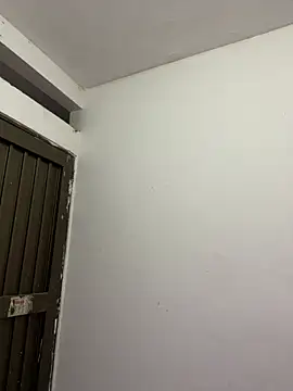 zaracollins01 live sex cam