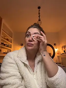 Malasantababy's cam snapshot