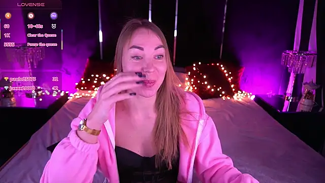 VixenMuse's cam snapshot