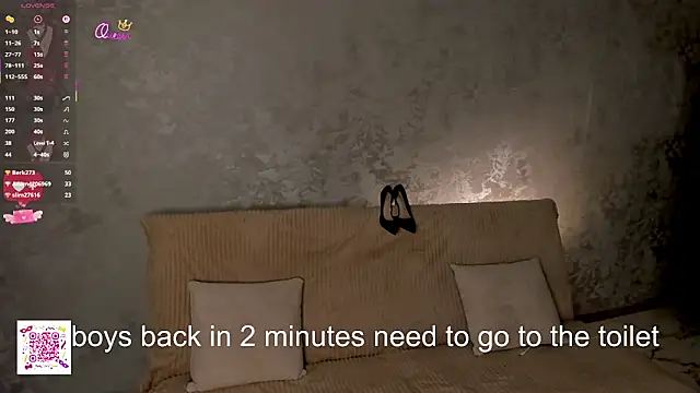 ElsaDivine's cam snapshot