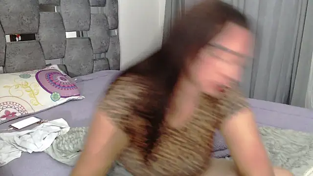 sara_hott_1's cam snapshot