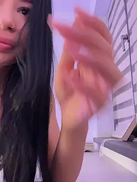 VivienDiamond live sex cam