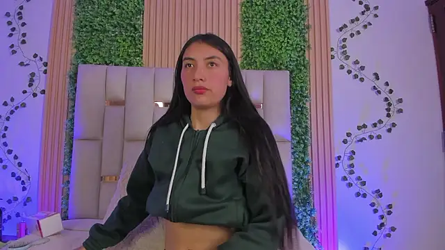 Emma_Nmm's cam snapshot