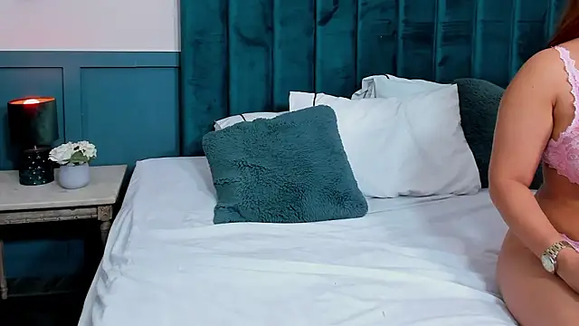 Kendal-Ross live sex cam