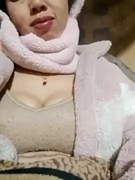 TRIEUTRIEU20's cam snapshot