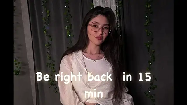 Miss_Iris69's cam snapshot