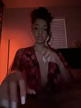 mixedbabygigi's cam snapshot