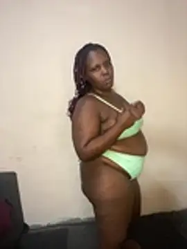 DivaxxPicky21's cam snapshot