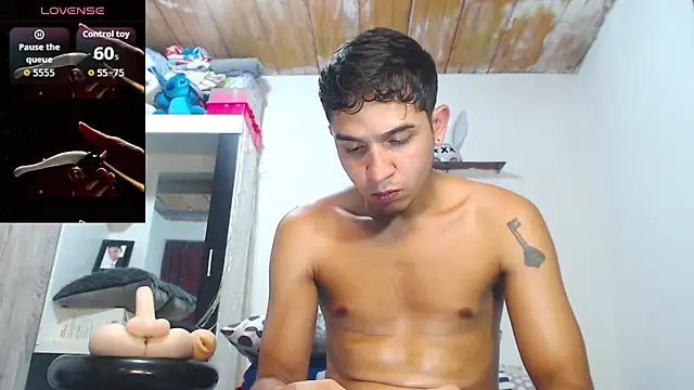 Angel_latinboy live sex cam