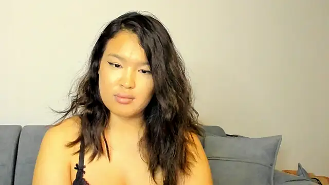 luna_yum live sex cam