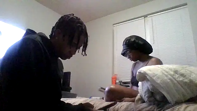 dezzidavill's cam snapshot